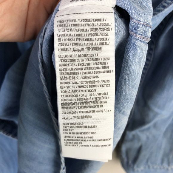 Abercrombie & Fitch Button Down Shirt Womens M Chambray Lyocell Jewel Collar - Picture 13 of 15